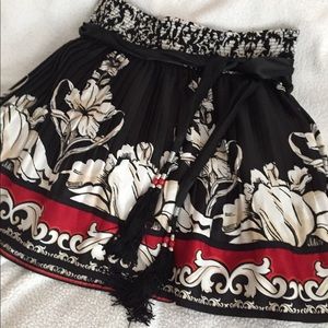 White House Black Market skirt
